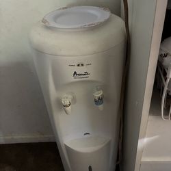 Water cooler