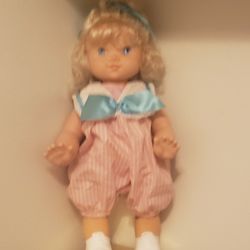 baby crawls mattel antique like new 