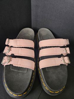 "Docs" pink sandal size 9Womens