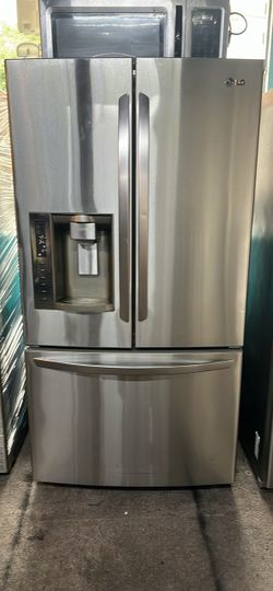 36”in wide LG frige use like new perfect working and warranty