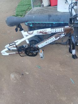 Complete 20in Mongoose BMX thrasherand26in Mongoose ROCKKABILLE 