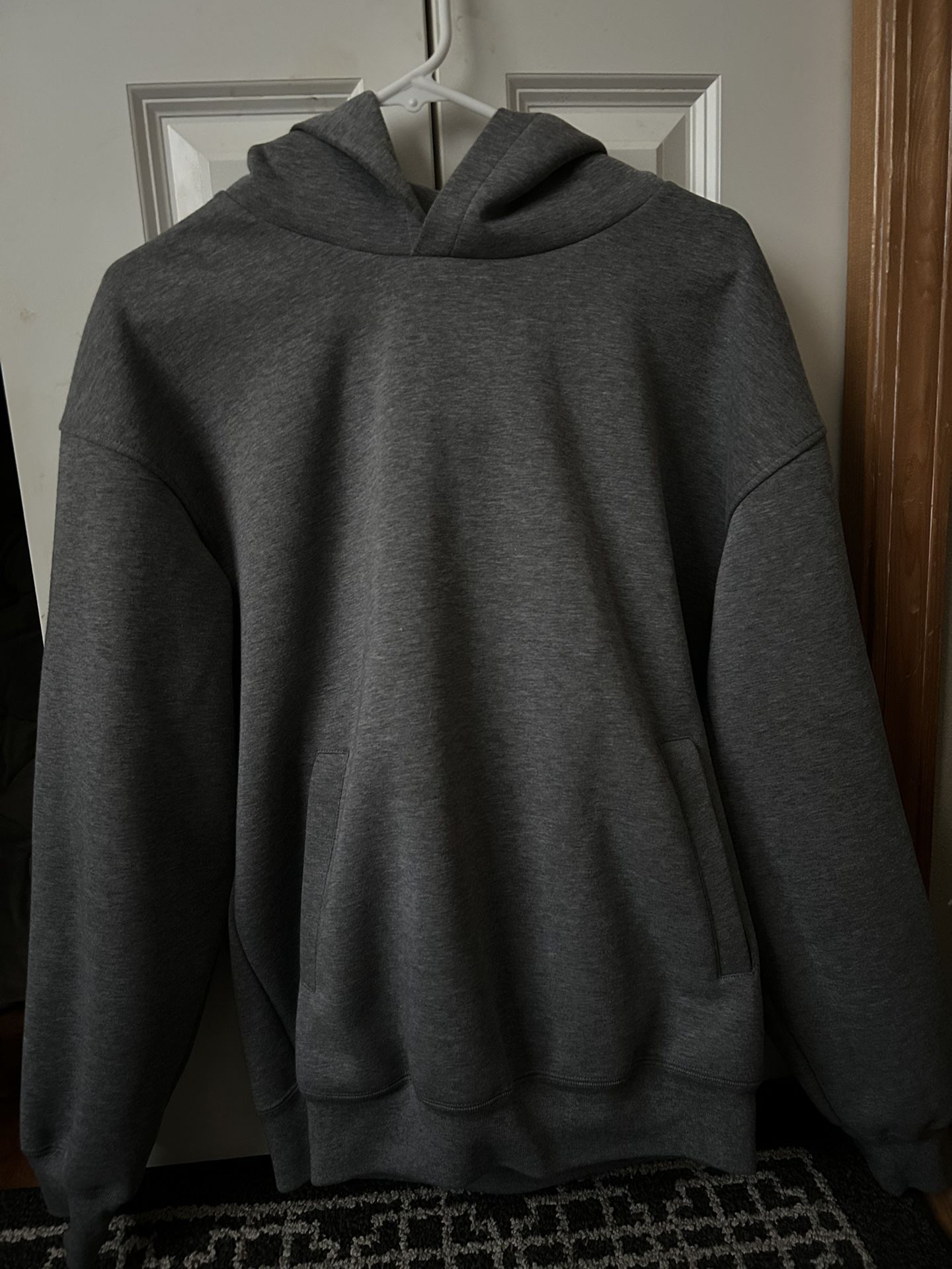 Uniqlo Hoodie Men’s M
