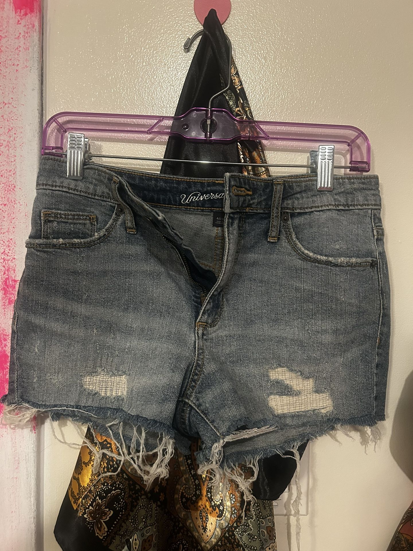 Women’s Distressed Shorts