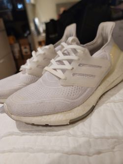Adidas Ultraboost 21 Women's Size 8 Triple White Running Shoes Sneakers (FY0403)