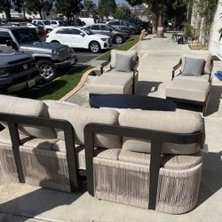 6- Piece Outdoor Furniture