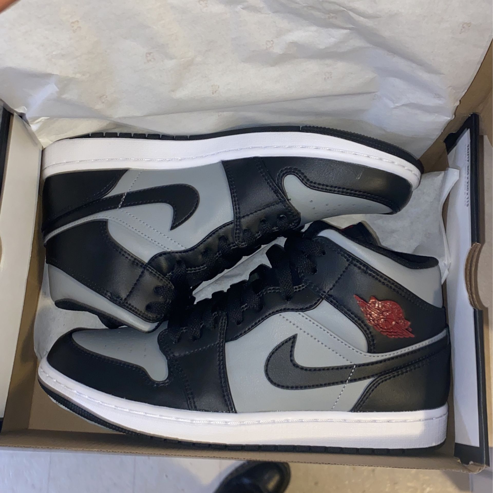 Jordan 1 Mid