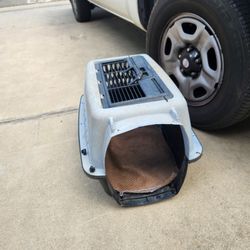24 x 16 x 14 tall, small size doghouse 