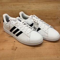adidas - Size 14M