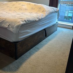 Lift Up Storage Bed Frame, King Size - Must See! Great Condition
