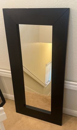 Full length mirror standing or mounted
