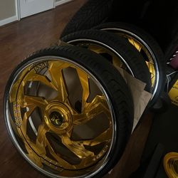 Newer RUCCI TRAP STAR RIMS 26" STAGGERED 275 25 26  Floating Caps