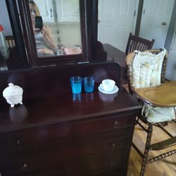 Antique Dresser With Mirror.Three Drawers 