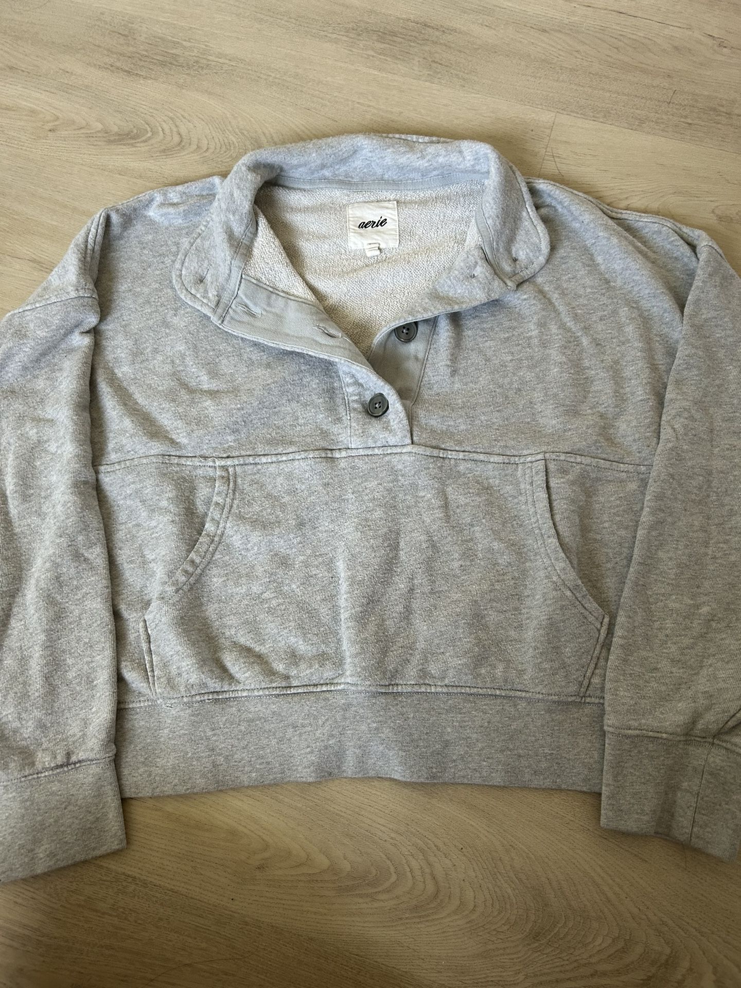 Aerie Offline Women’s Grey Quarter Button Sweatshirt