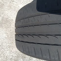 Used Tire 235/35/19