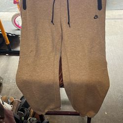Nike Tech Pants 