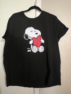 Peanuts Snoopy Heart Graphic T-Shirt