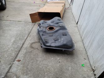 Fuel Tank Scion Tc 05,06,07,08,09,10