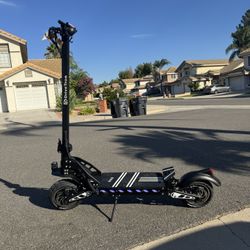 Dual-motor high-speed electric scooter