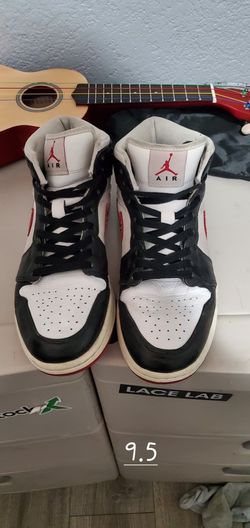 Air Jordan 1 Red Black White Size 9.5 Nike