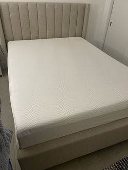 QUEEN BED FRAME + MATTRESS NO PETS ALMOST NEW