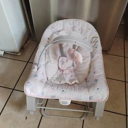 Vibrating Baby Chair 