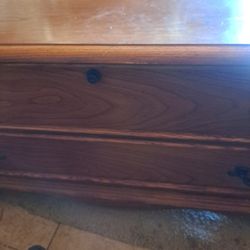 Lane Chest With Lock And Key