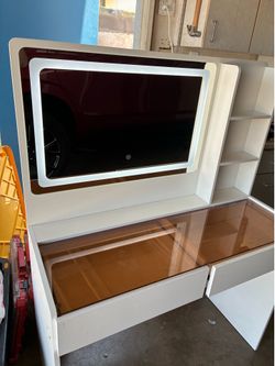 Lighted vanity