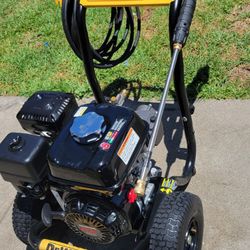 Dewalt Power Wager Gas Motor Honda