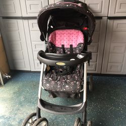 Graco Full Size One Hand Fold Stroller, Lots Of Storage, 5 Point Harness, Self Standing, lightweight $30 Cash At Pickup In Apex