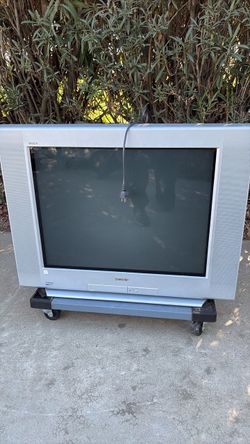 Sony Trinitron 32in CRT Television (KV-32FS120) - Vintage Gamers