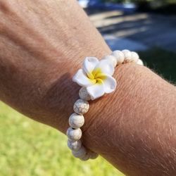White Howlite Bracelet W Flower
