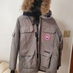 Mens Canada Goose Coat. Xlarge 