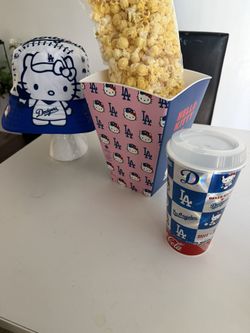 Hello kitty/dodgers Merch