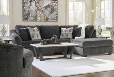 Ashley Grey Sectional – Excellent Condition Brand New factory Direct