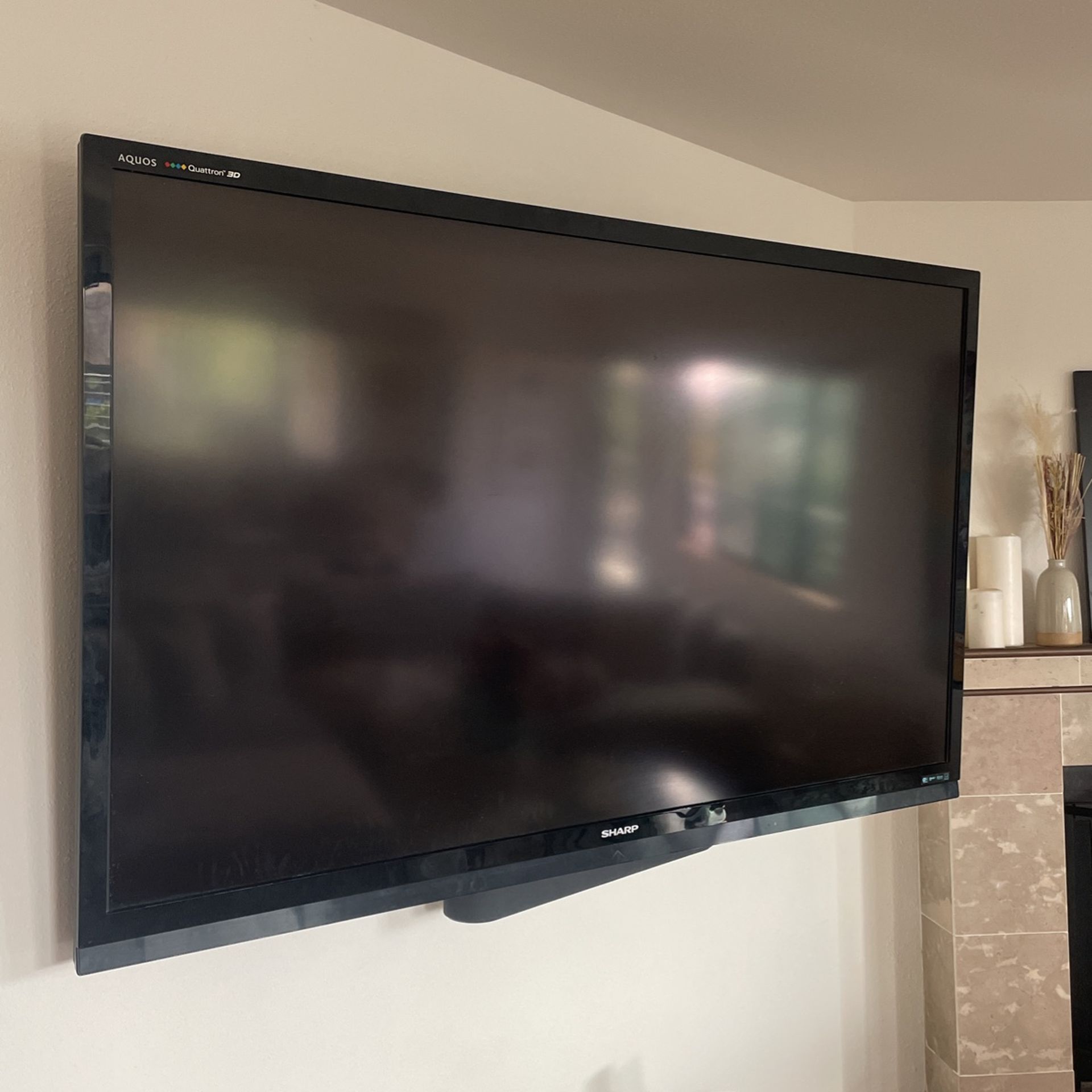 Sharp 70 Inch Aquos Quatrron 3d for Sale in Encinitas, CA - OfferUp 