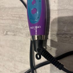 Bed Head Ionic Tourmaline Straightener Brush With Smart Heat Memory System Barely used. 