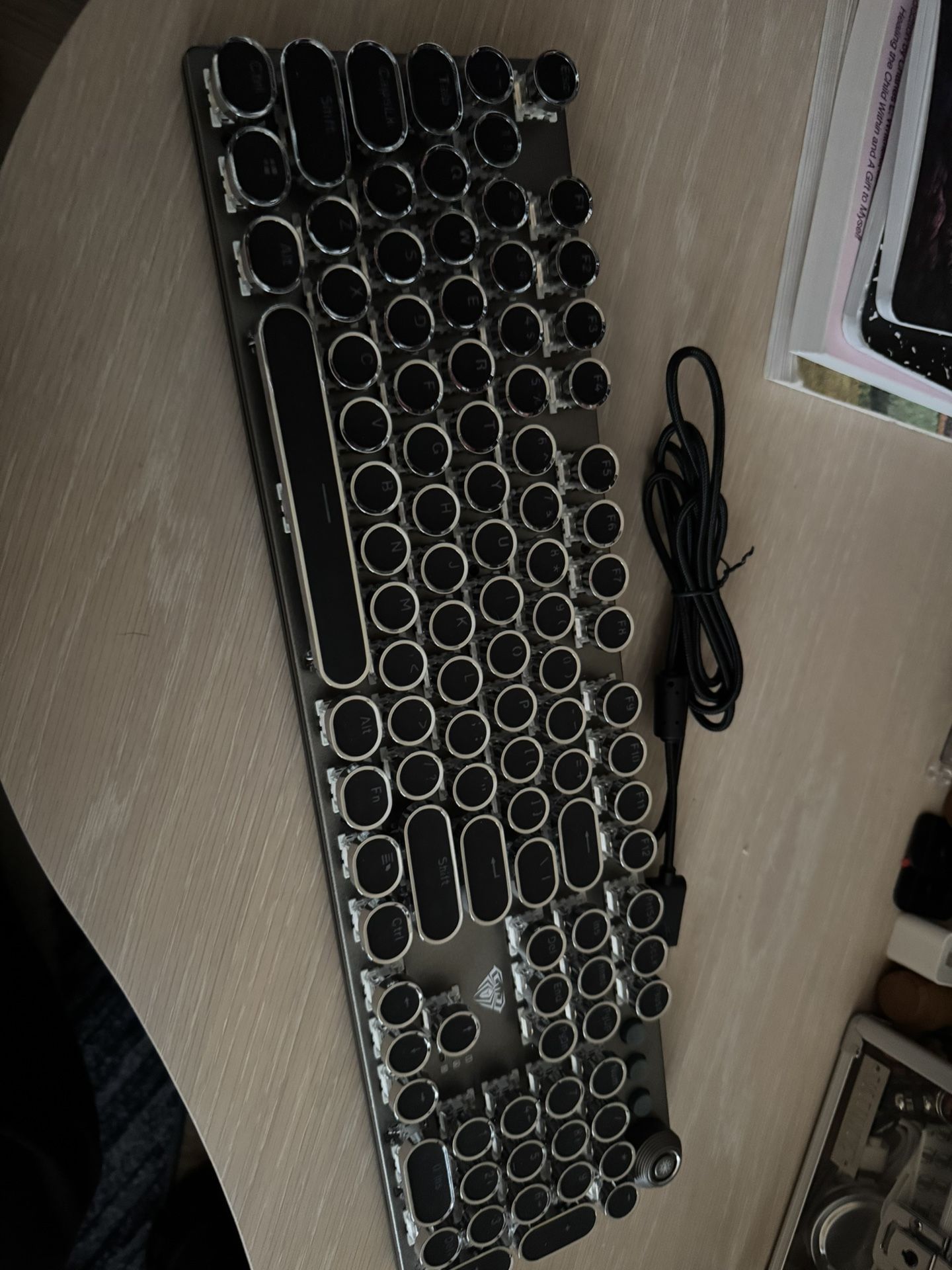 AULA Mechanical Typewriter Style Keyboard