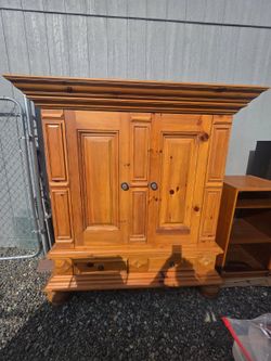 TV Armoire