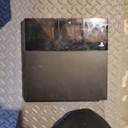 PS4 First GEN 