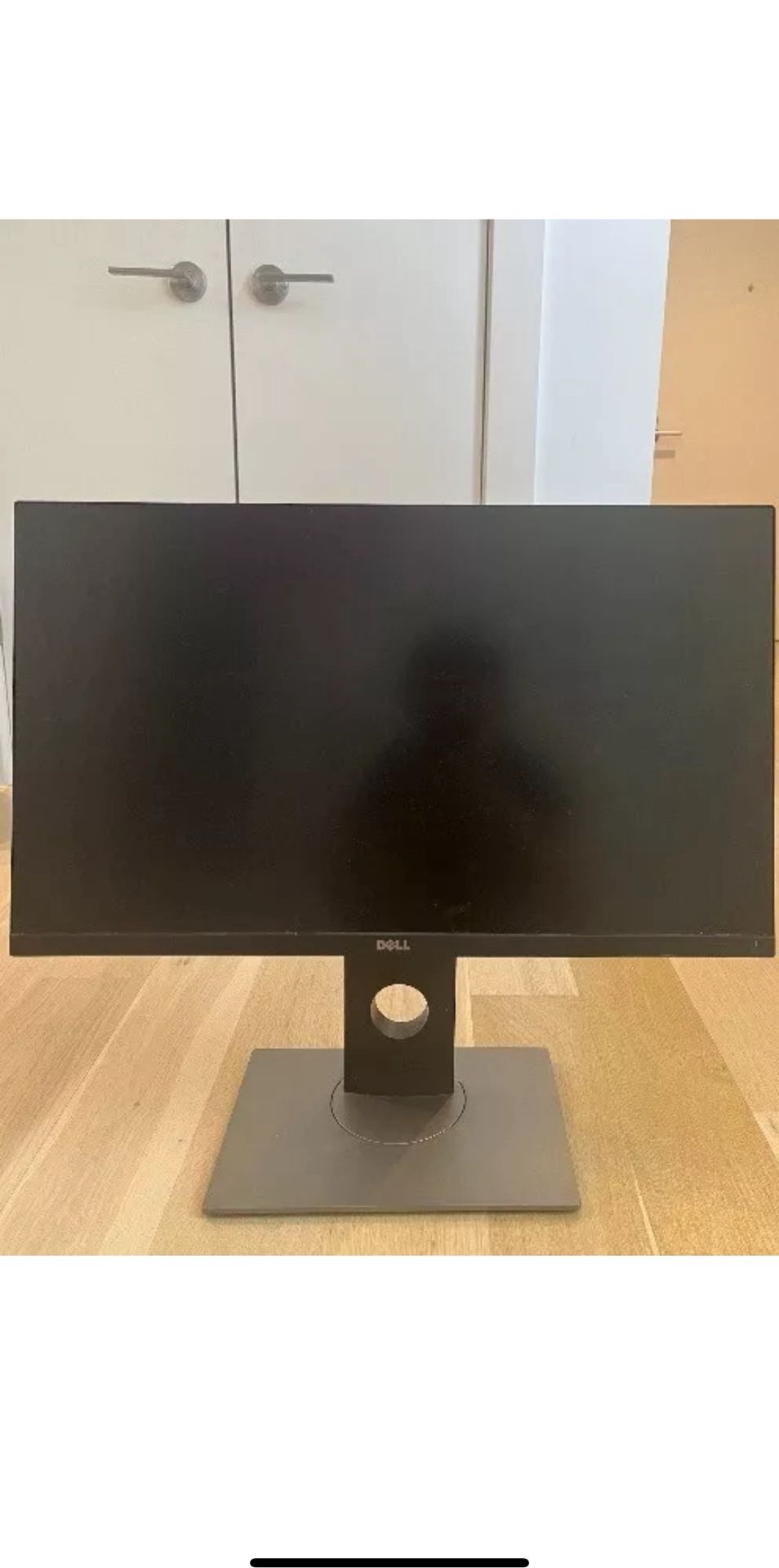 Dell UltraSharp U2412M 24-Inch LED Monitor