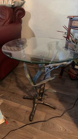 2 Side tables great shape!