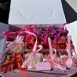 Valentine’s Flowers With Lights        Box 12 Pcs $ 48