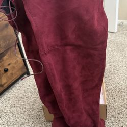 8W Red Wine Boots 