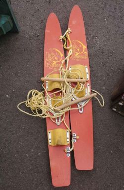 Vintage Youth Water Skis
