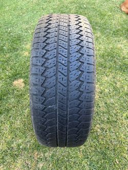 USED TIRE Bridgestone 275/60R20