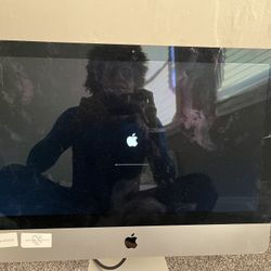 Lot of 7 Apple iMacs 