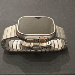 Apple Watch Ultra 1
