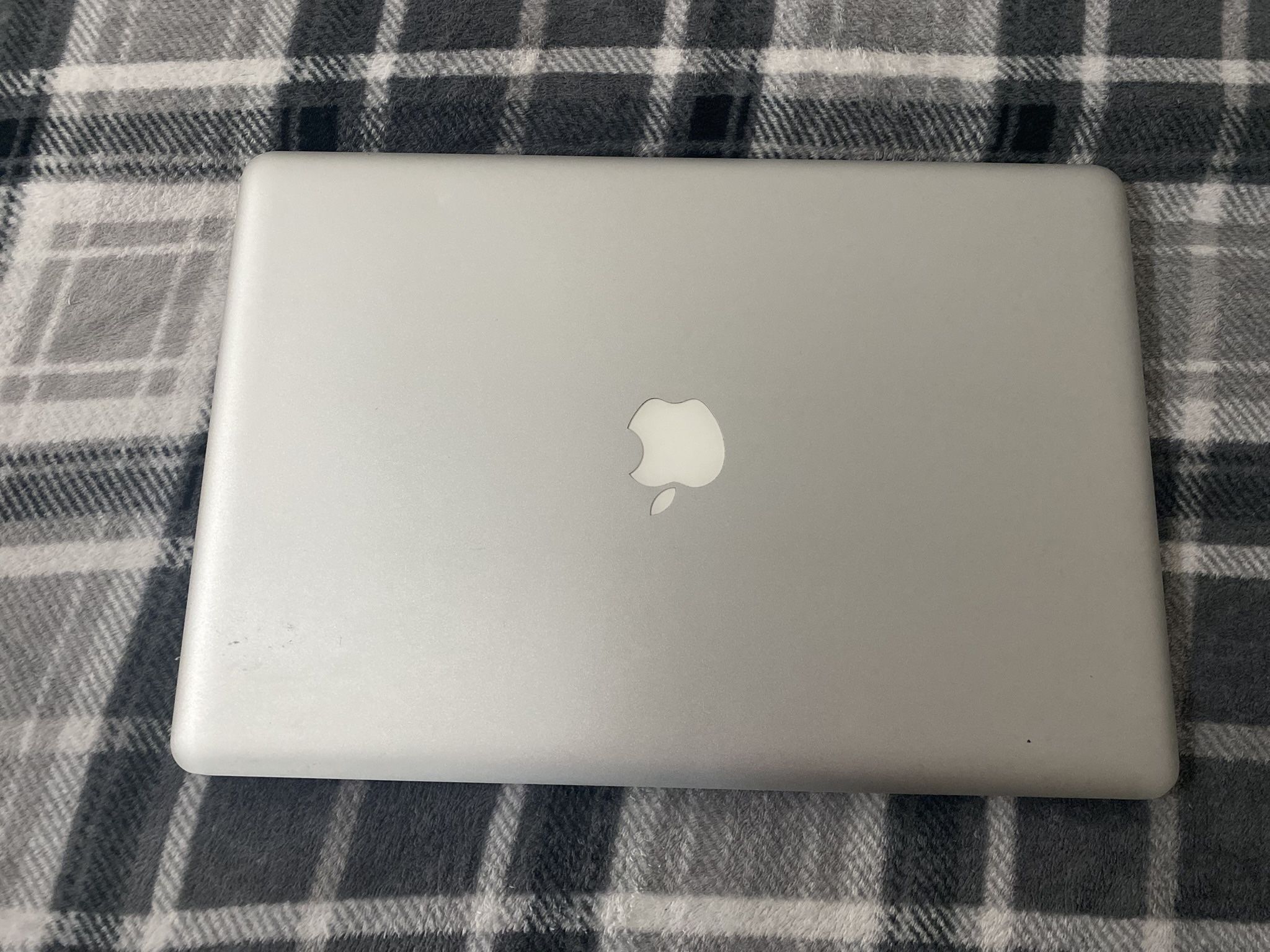 Apple Macbook Pro A1286