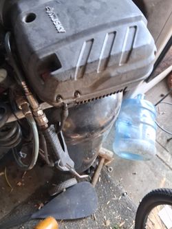 Air compressor.    Husky 200 psi
