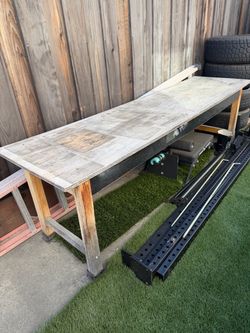 Free workbench table